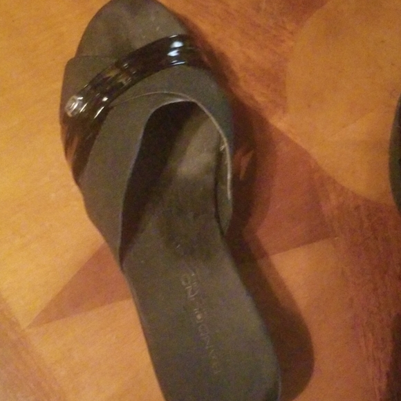 Shoes - Picture 3 of 3